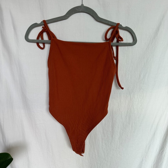 RESA Kat Bodysuit in Rust - Size XS - Picture 5 of 12